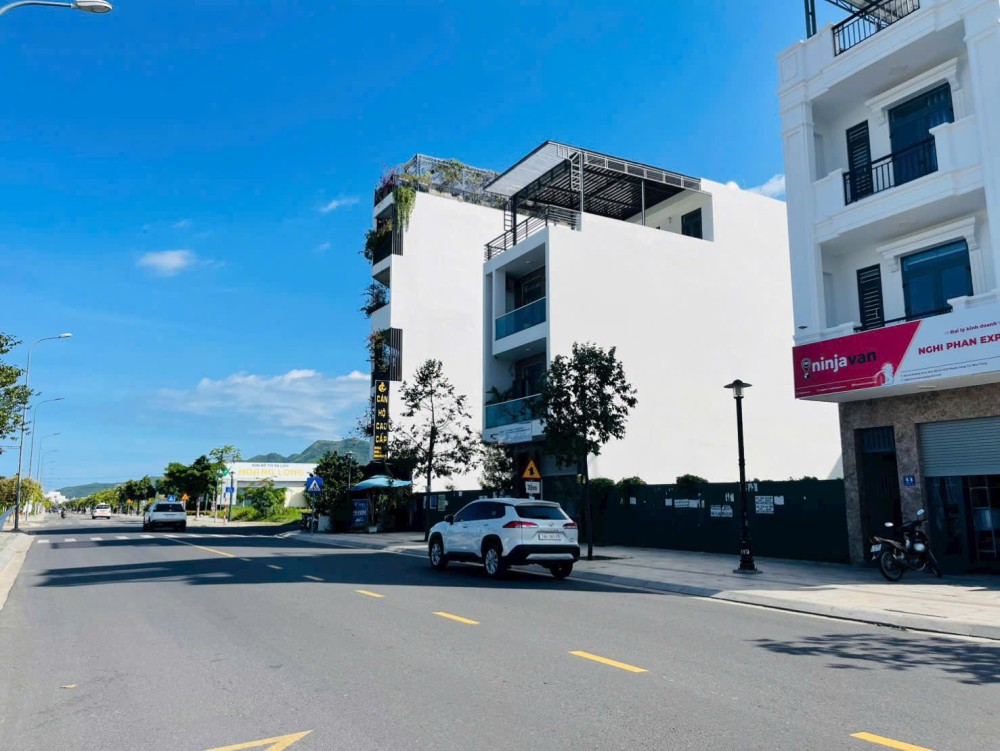 HÀNG HIẾM VCN PHƯỚC LONG - LÔ GÓC 2 MẶT TIỀN ĐẸP. GIÁ: 145 tr/m2