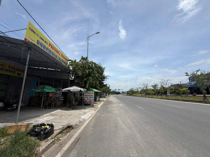 Cần bán đất VỊ TRÍ ĐẮC ĐỊA -MẶT TIỀN VÕ NGUYÊN GIÁP. GIÁ: 7 TỶ